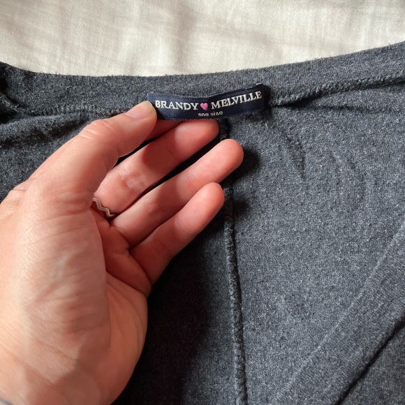 Brandy Melville VNeck - Picture 2 of 3